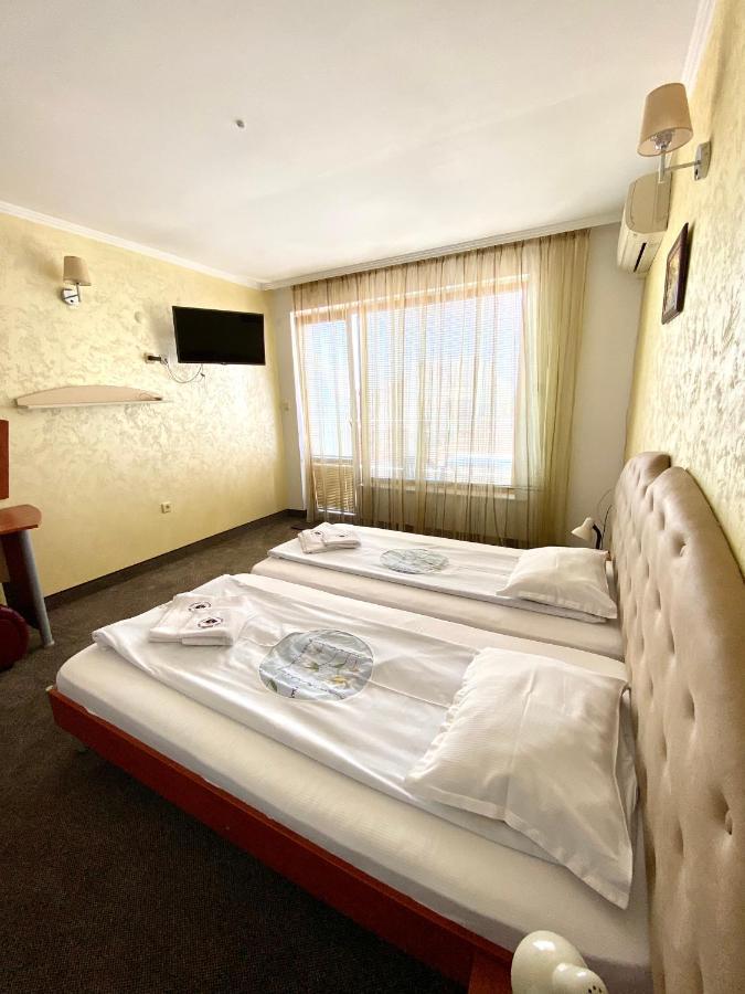 Family Hotel The Golden Fish Sozopol Buitenkant foto