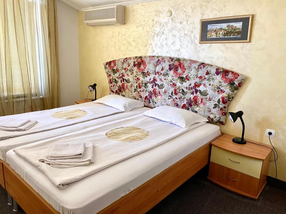 Family Hotel The Golden Fish Sozopol Buitenkant foto