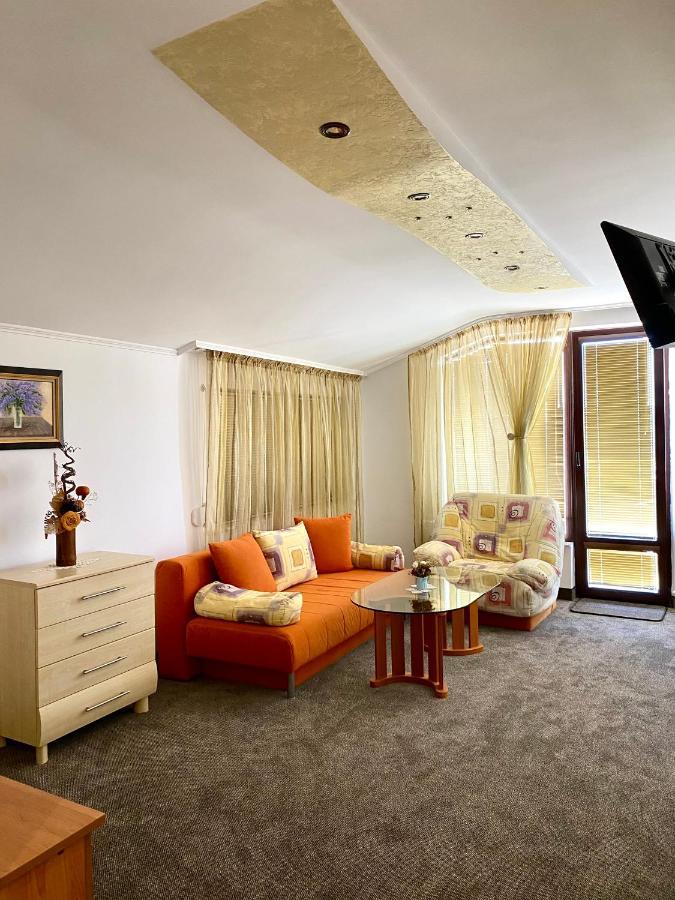 Family Hotel The Golden Fish Sozopol Buitenkant foto